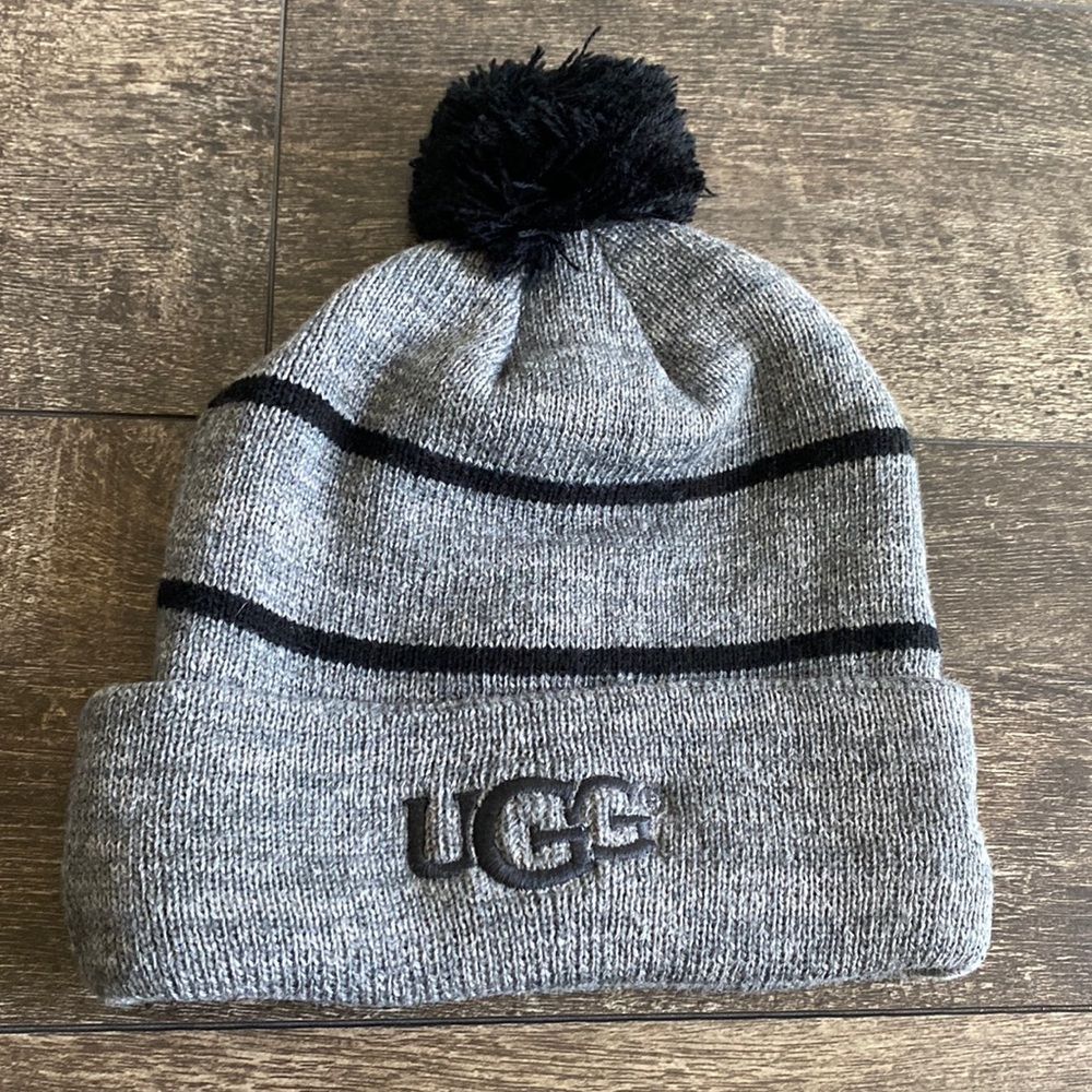 UGG Pom Pom Beanie